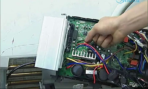 江海美的空调电话是多少